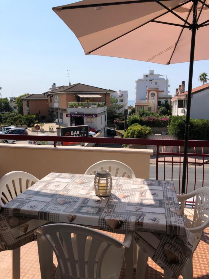 La Casa Del Sole Villa Santa Marinella Eksteriør billede